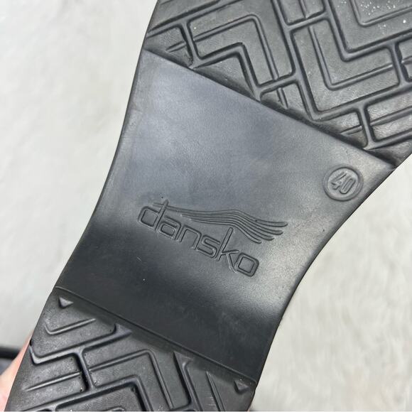 DANSKO / classic black patent leather slip on nursing clogs / 40 - Picture 9 of 11